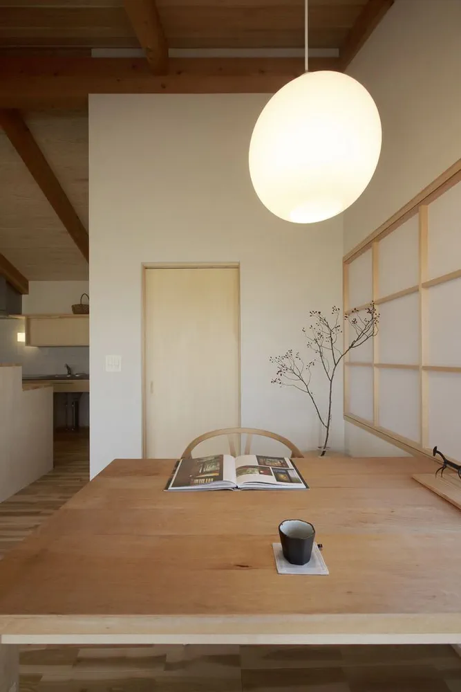 Luxurious Minimalist Attic Makeover