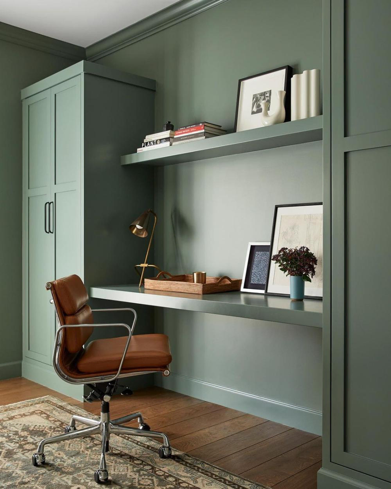Elegant Vintage Reading Nook