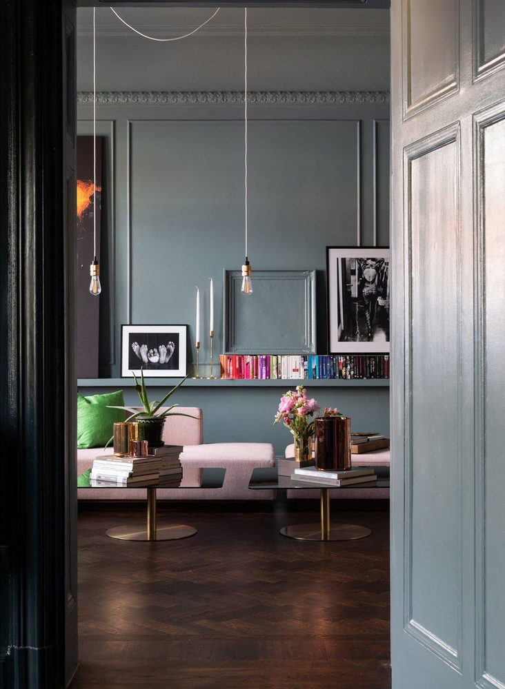 Modern Wabi-sabi Living Room Design for Multigenerational Living