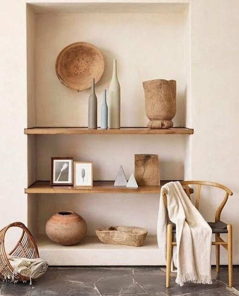 Elegant Mediterranean Entryway Design