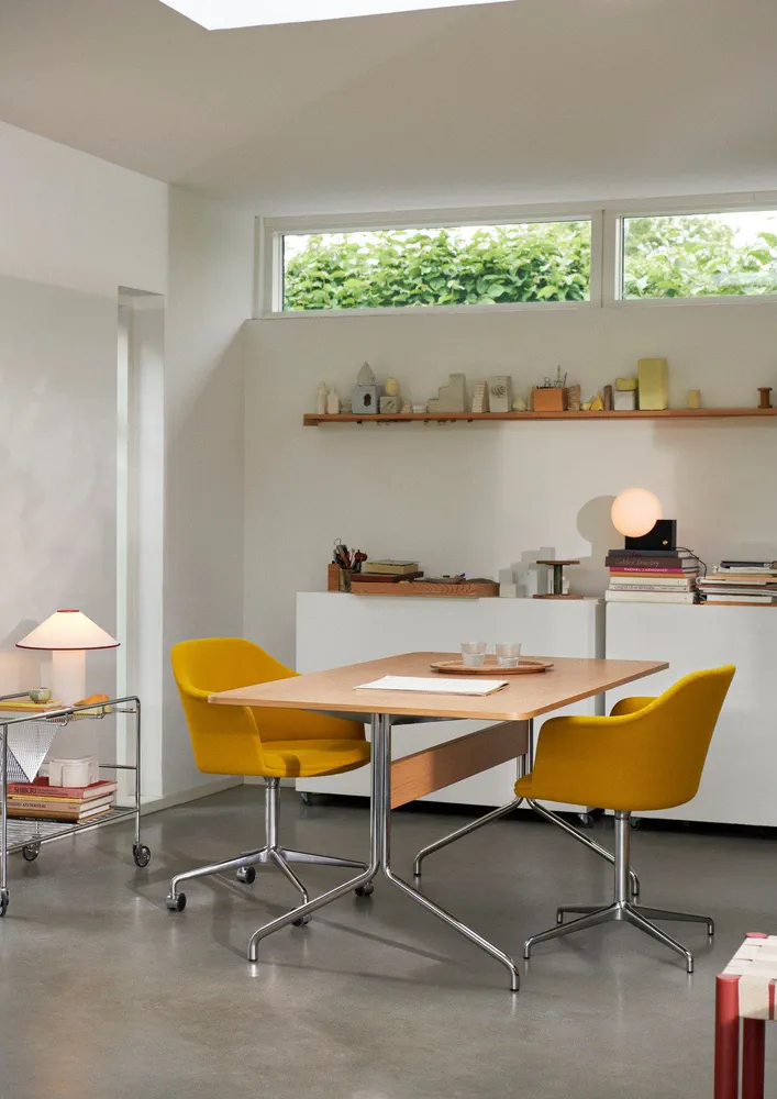 Eco-Friendly Modern Office Design for a Renowned Architect