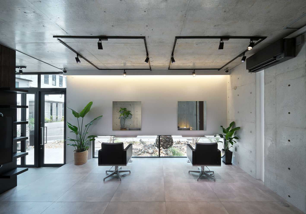 Modern Bathroom Design with Industrial Touches