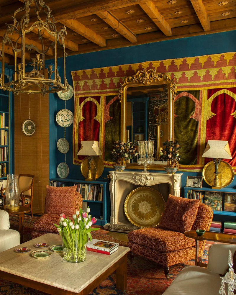 Gothic Luxury Living Room Design