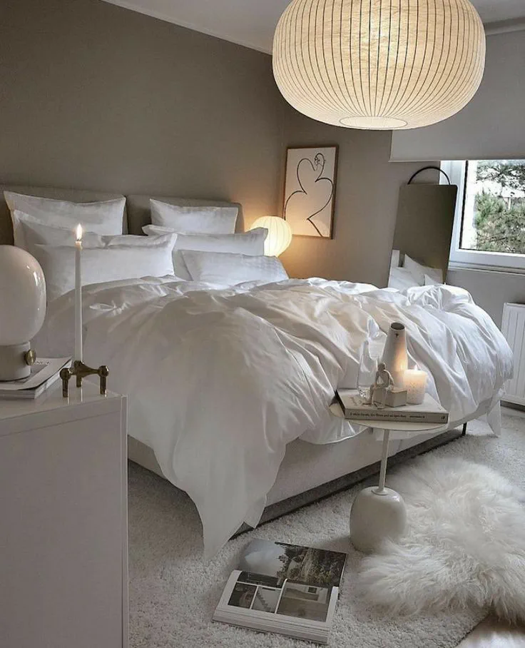 Scandinavian Serenity: Artful Urban Retreat