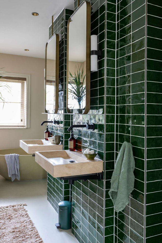 Mid-Century Modern Bathroom Oasis