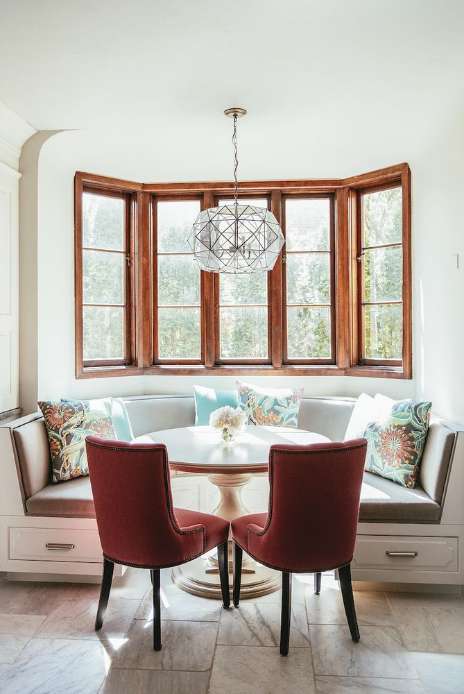 Elegant Wabi-Sabi Breakfast Nook Design