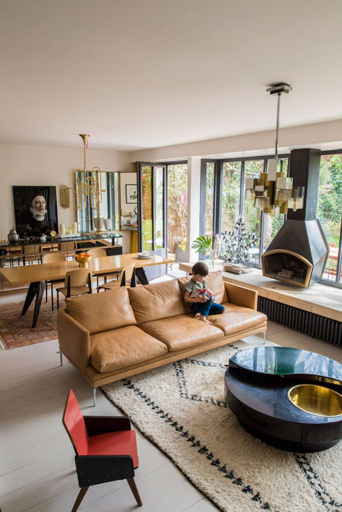 Modern Minimalism for a Coastal Retreat