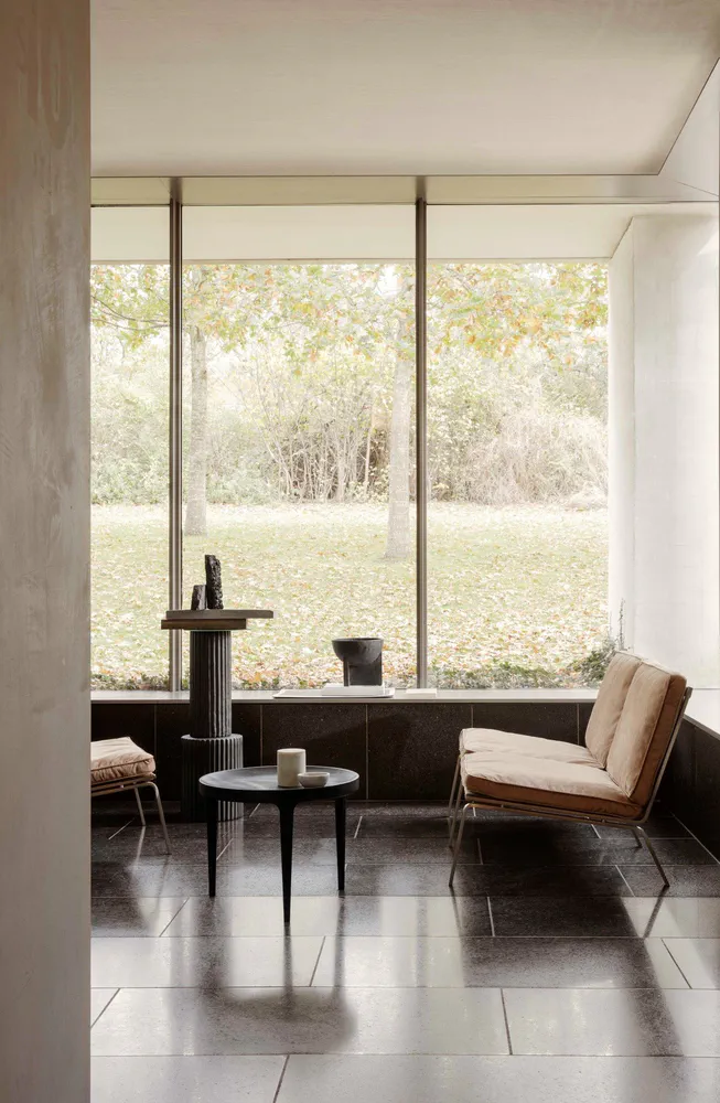 Elegant Bauhaus Retreat in Portugal