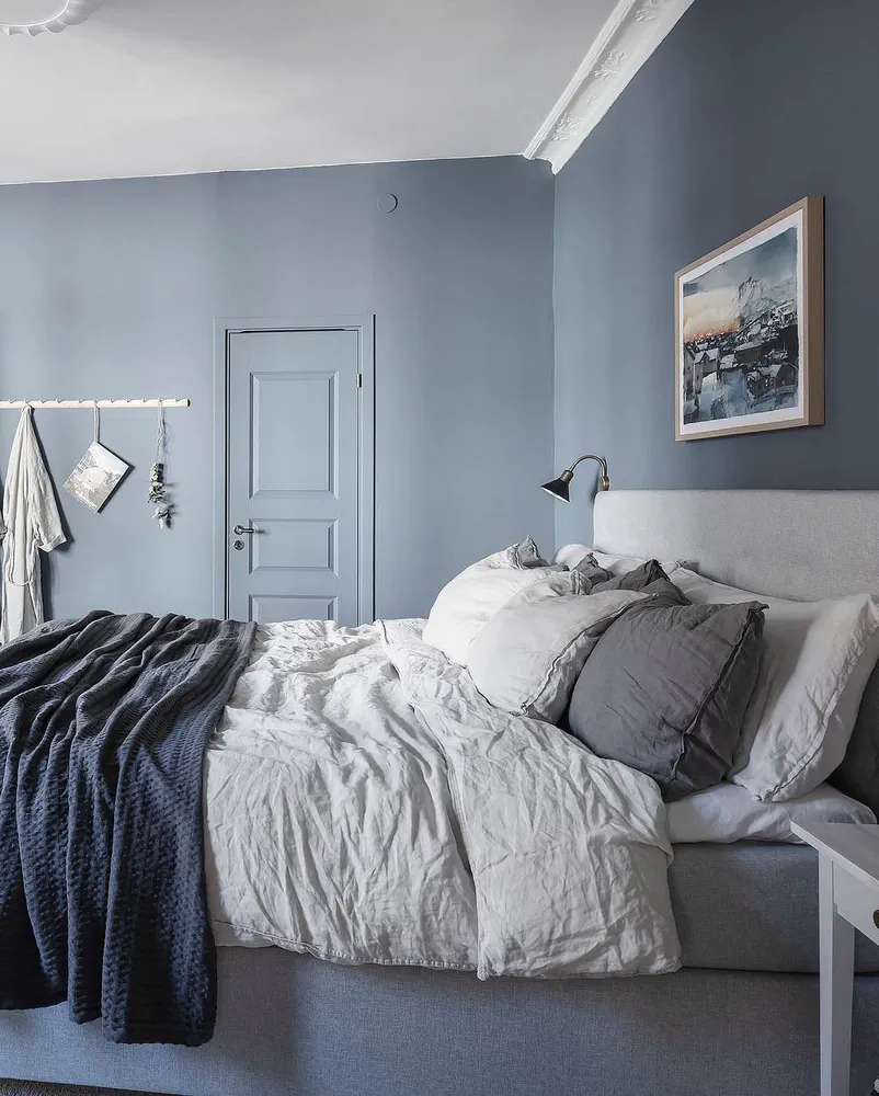 Modern Minimalist Smart Bedroom