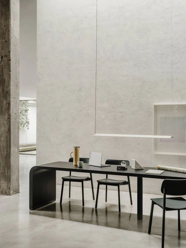 Modern Minimalist Dining Room Design