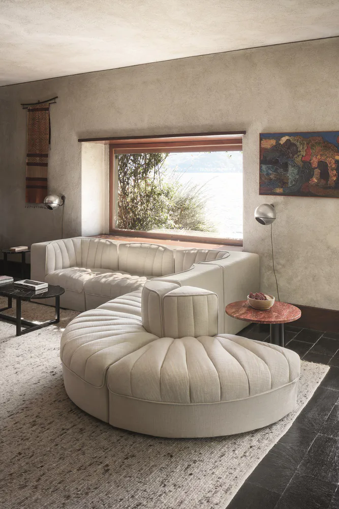 Bauhaus Beauty: Luxury Living Room Design