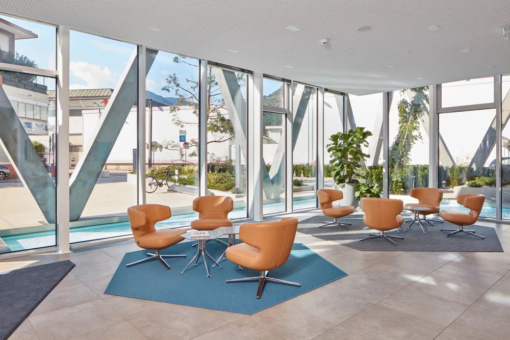 Modern Lobby Design for Cutting-Edge Scientists