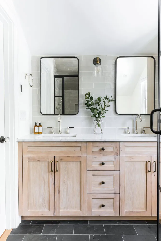 Modern Bathroom Design with Integrated Home Automation and Art Preservation