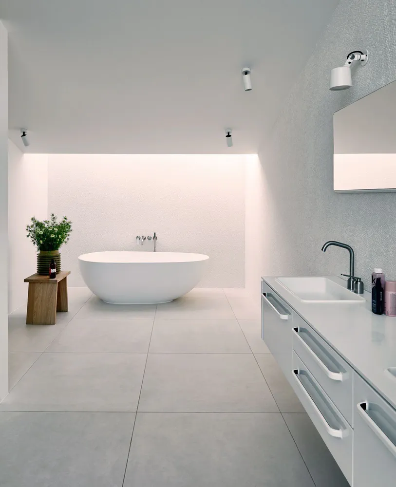 Modern Coastal Hampton Style Bathroom Design