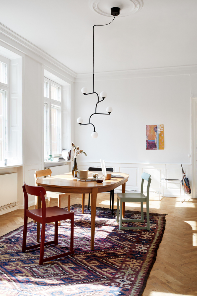 Modern Rustic Dining Elegance