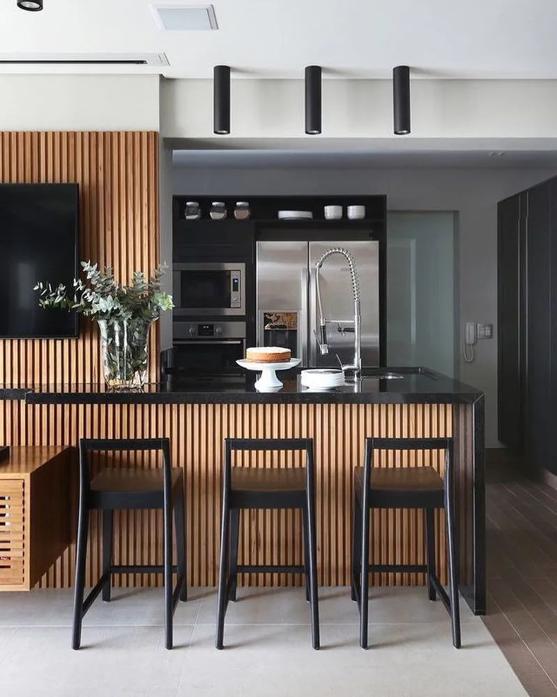 Modern Memphis Kitchen with Stunning Views