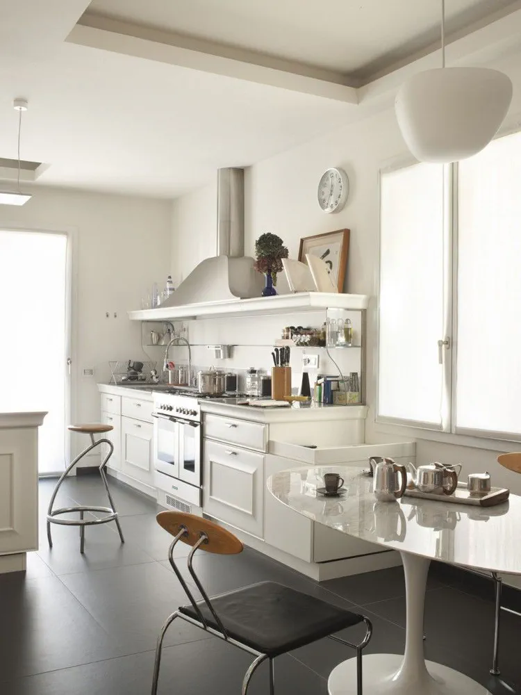 Elegant Modern Kitchen for Luxurious Living
