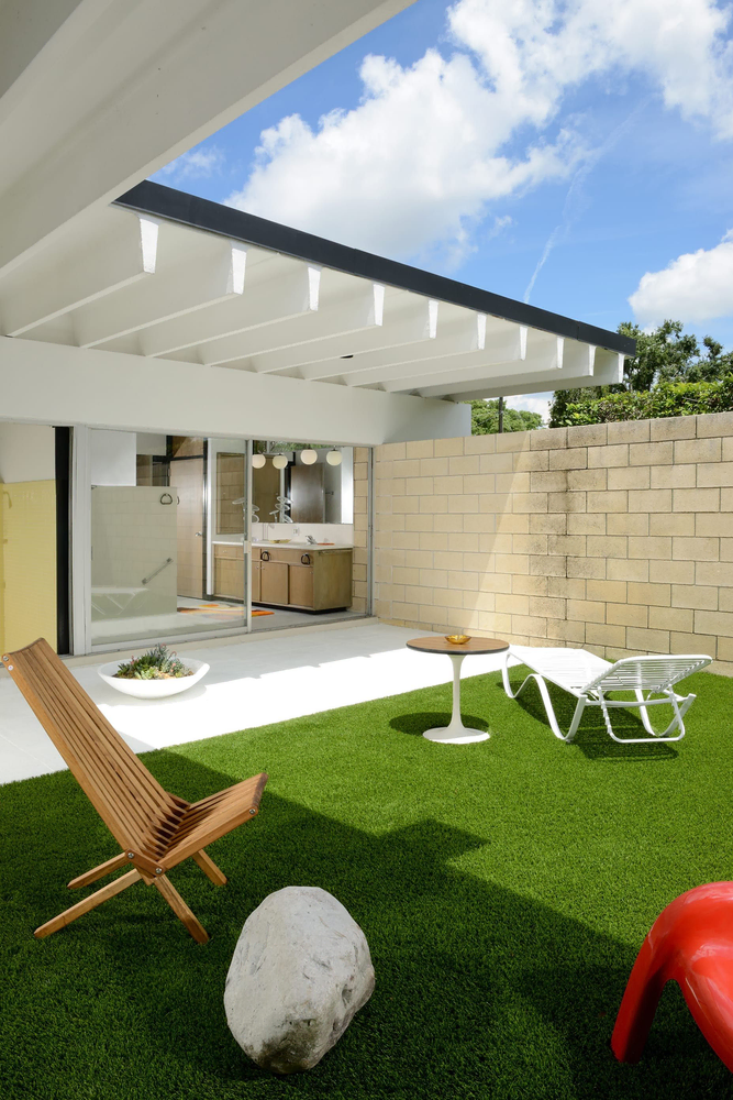 Breathe Easy: Zen Minimalist Living