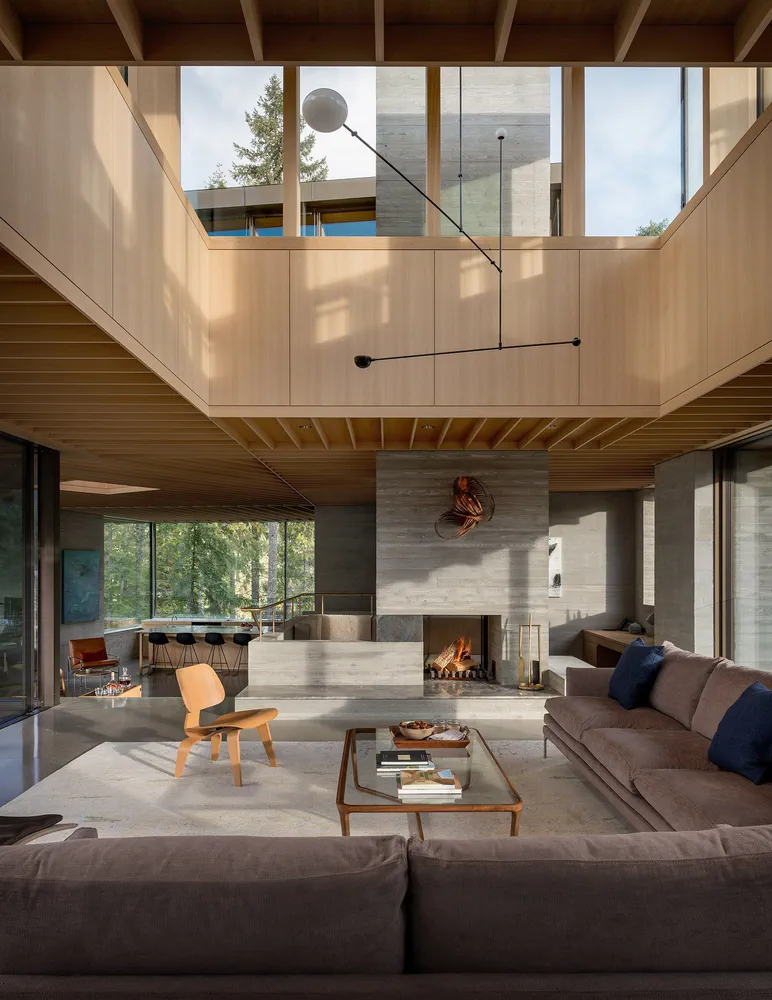 Sustainable Mid-Century Modern Retreat