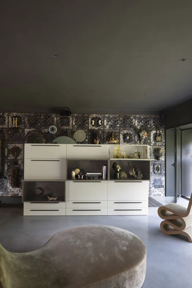 Minimalist Scandinavian Living Room Design