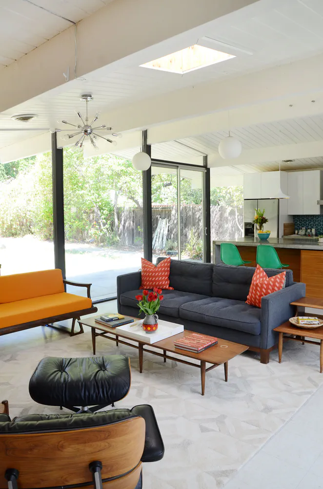 Mid-Century Modern Living Elegance