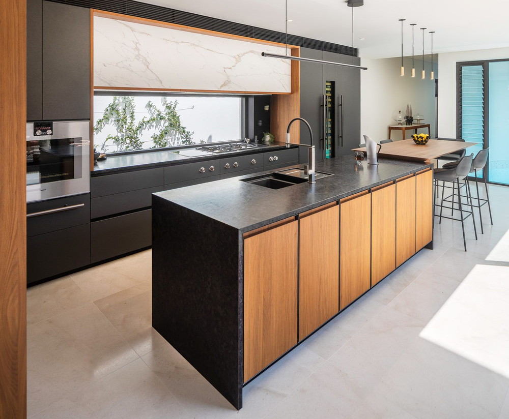 Modern Elegance Kitchen Design