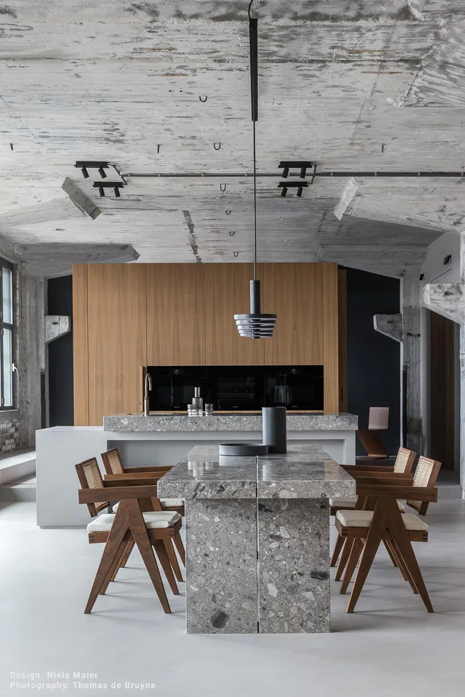 Luxurious Brutalist Modern Haven