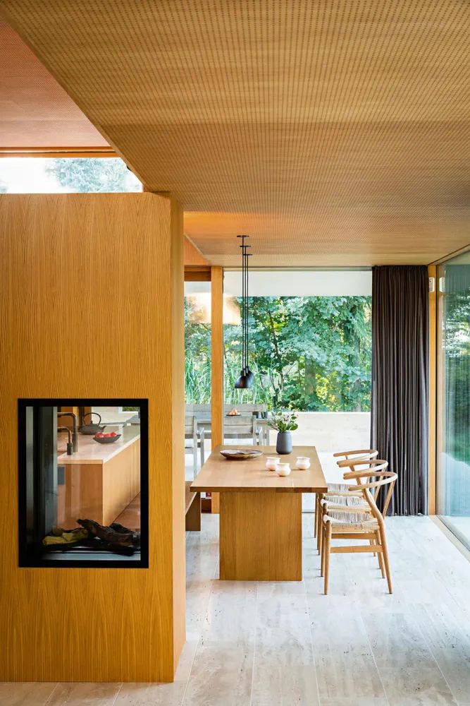 Sustainable Mid-Century Modern Retreat