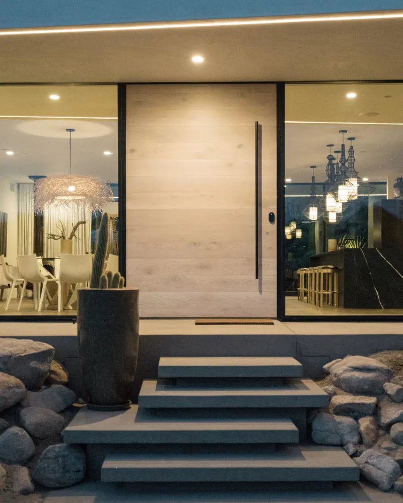 Modern Minimalist Living Room for Busy Individuals