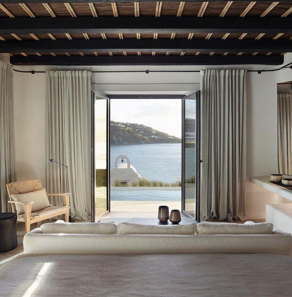 Modern Sustainable Balcony Design for a Renowned Surgeon