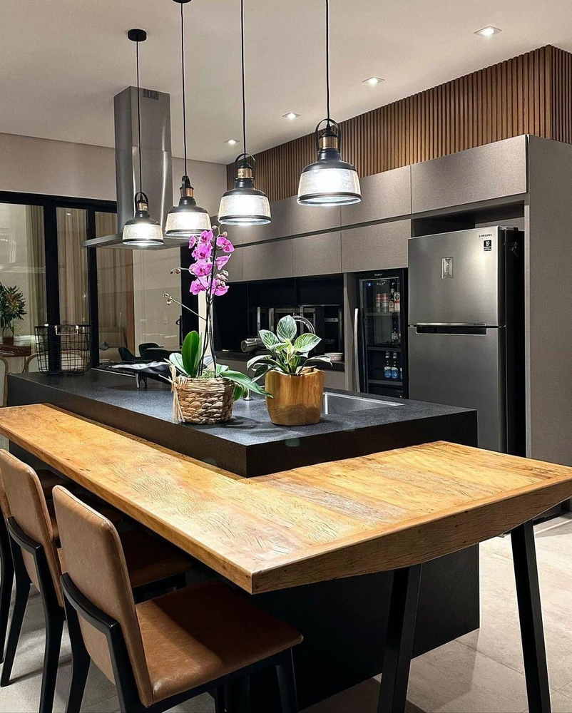 Chic Modern Tropical Kitchen
