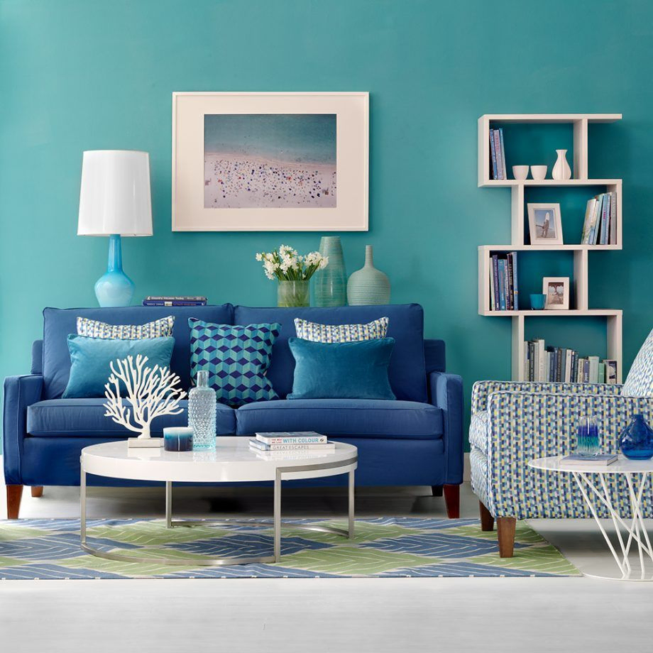 Contemporary Mediterranean Living Room Design for a Fashion Designer