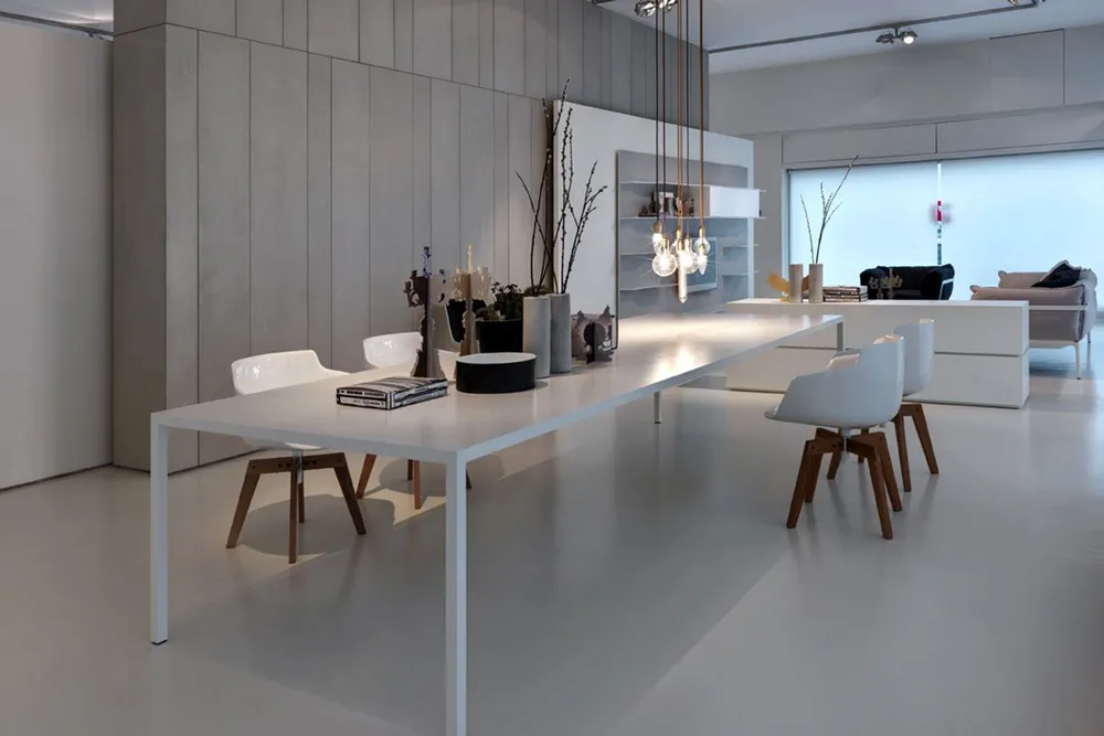 Elegant Modern Dining for Creative Minds