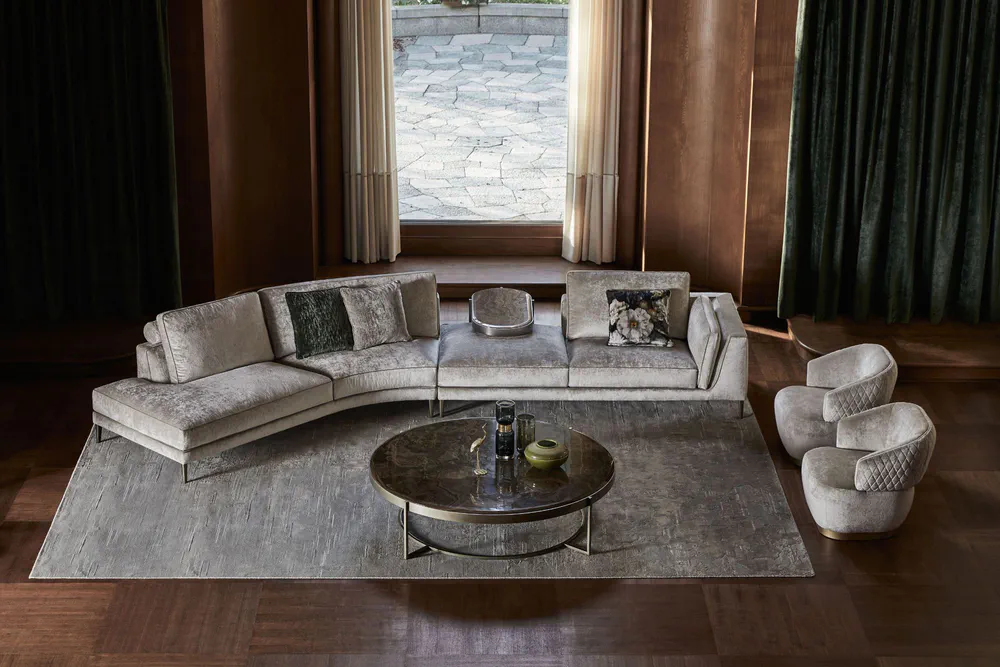 Modern Living Room Design with Neutral Tones and Comfortable Seating