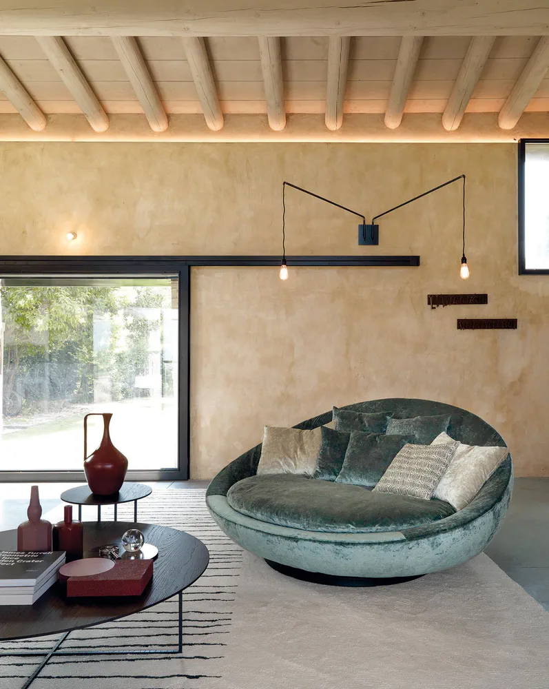 Modern Eco-Chic Living Room Design