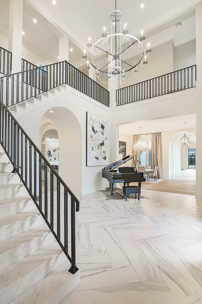 Modern Foyer Design with Sustainable and Eco-Friendly Solutions