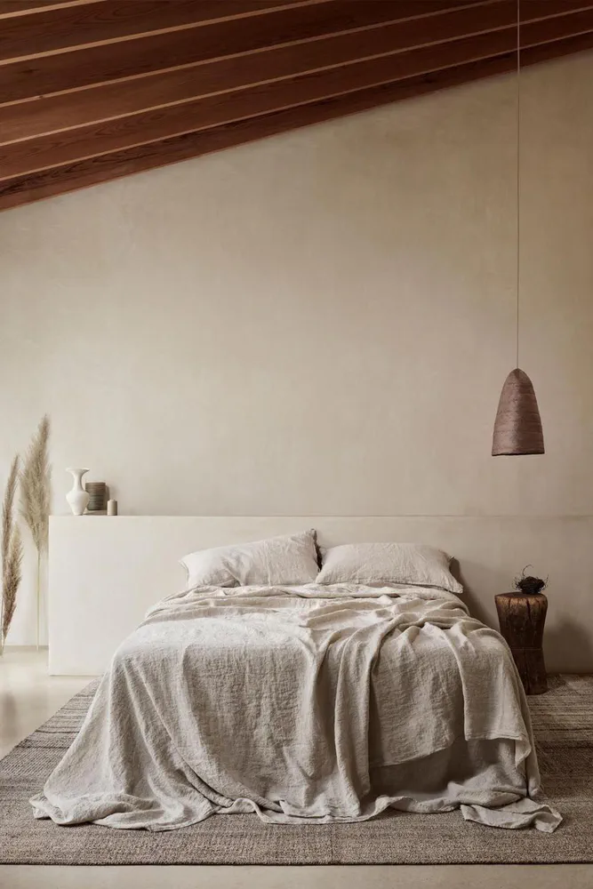 Chic Parisian Retreat: Modern Elegance