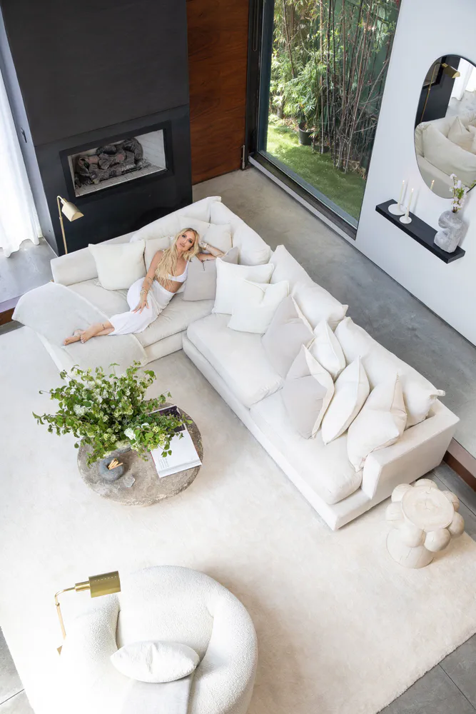 Modern Moroccan-Influenced Living Room Design