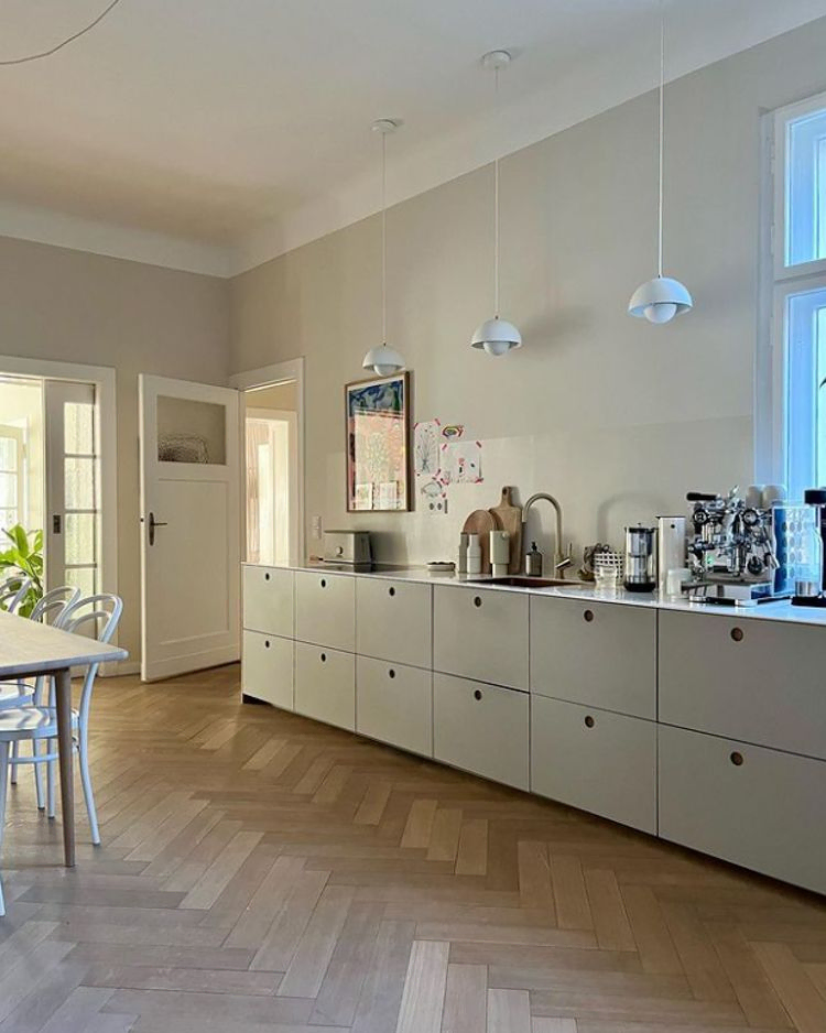 California Casual Dining Room Oasis