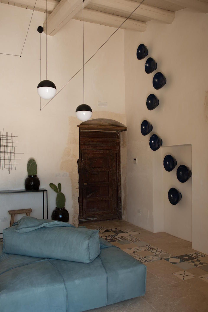 Modern Eco-Chic Living Room Design