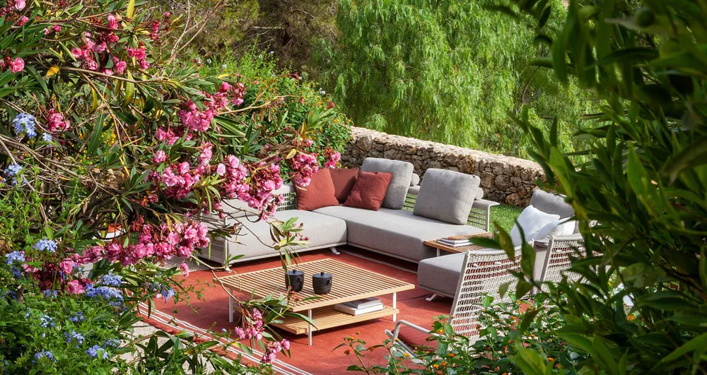 Modern Pet-Friendly Outdoor Living Space
