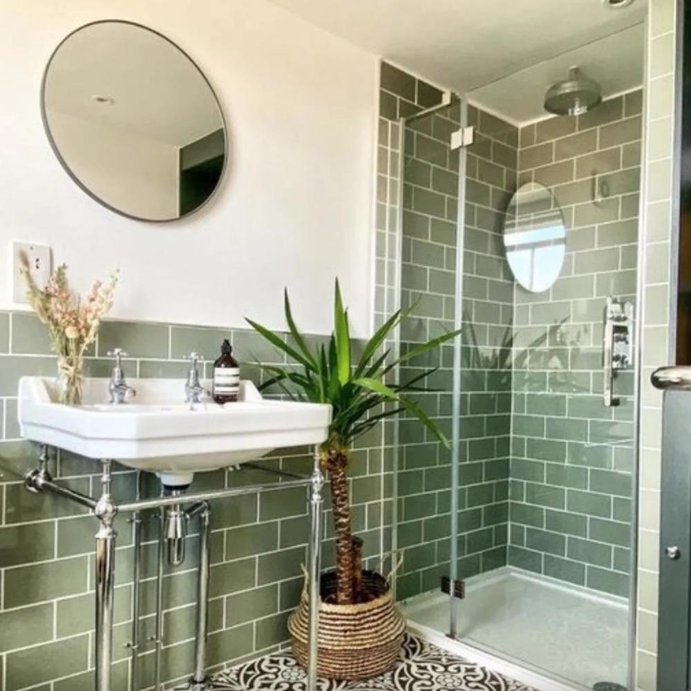 Mid-Century Modern Bathroom Oasis
