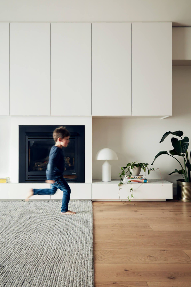 Bright & Stylish Living for Entertainers