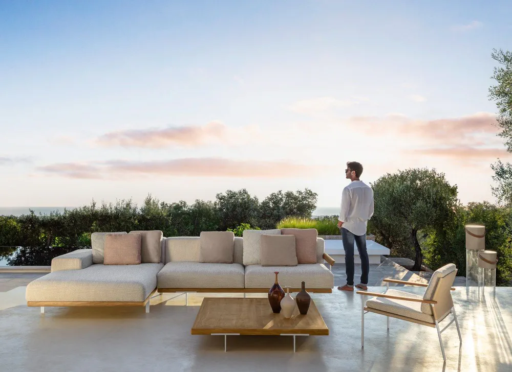 Tropical Modernist Penthouse Terrace Design