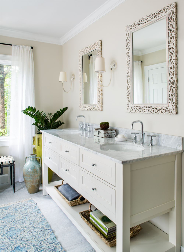 Modern Bathroom Design with Marble and Chrome