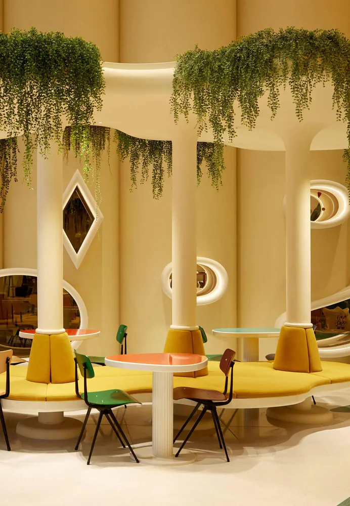 Modern Living: Blending Indoor and Outdoor Spaces