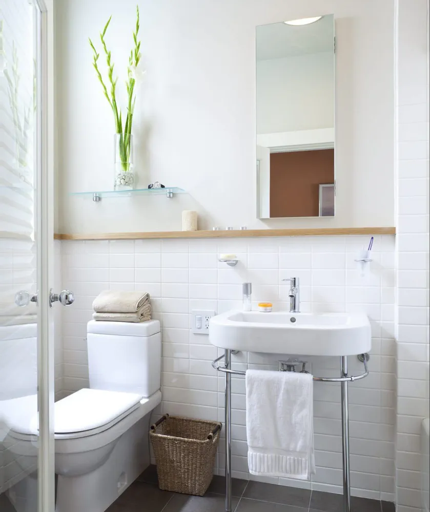 Modern Bathroom Design: Compact and Stylish