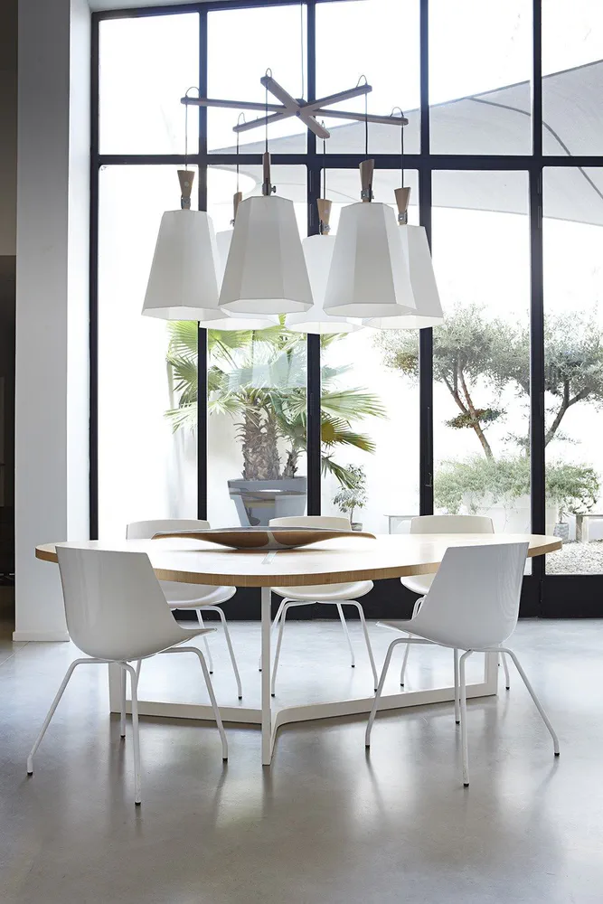 Modern Dining Room Design: California Casual Style