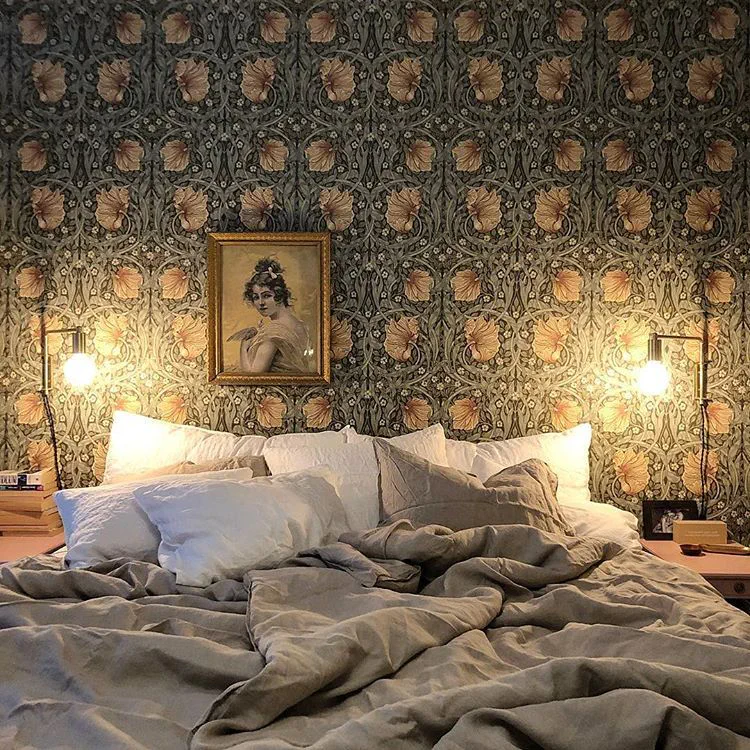 Tropical Modernism Dining Delight