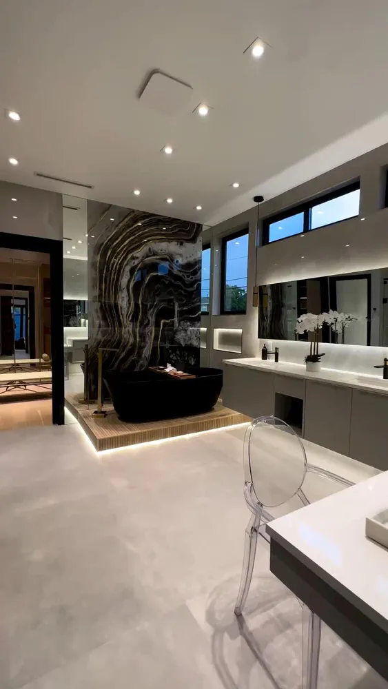 Modern Bathroom Design: Balancing High-Tech Features with Warm Atmosphere